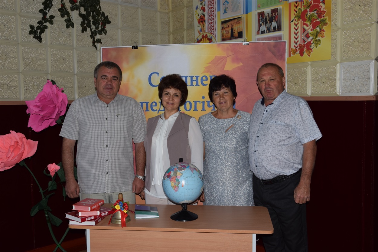 Покровська школа